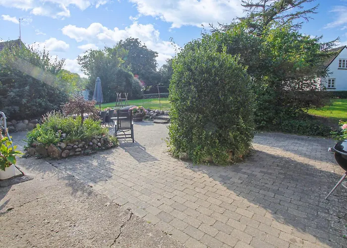 4 Bedroom Cozy In Samso Prázdninový dům Kolby Kås
