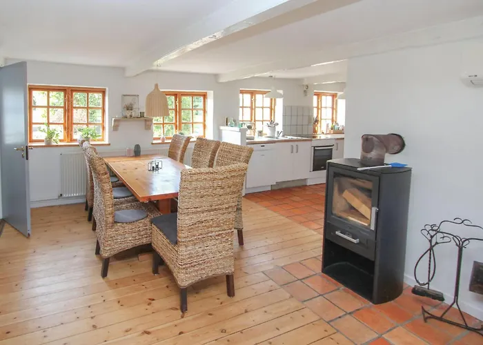 Prázdninový dům 4 Bedroom Cozy In Samso *